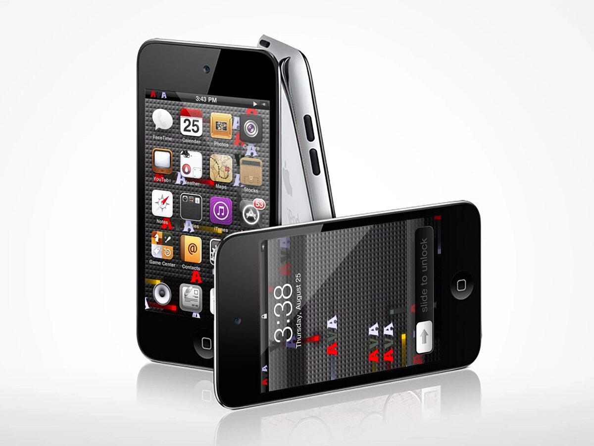 Banner of Motion Theme: Two iPod Touch 4 devices displaying screenshots of the dynamic Motion Theme (2011).